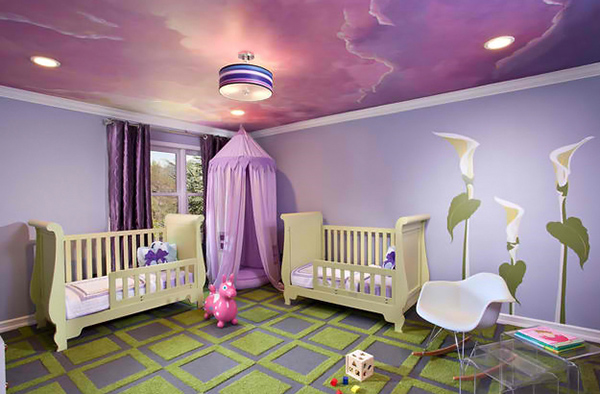 Детская с фиолетовыми облаками на потолке