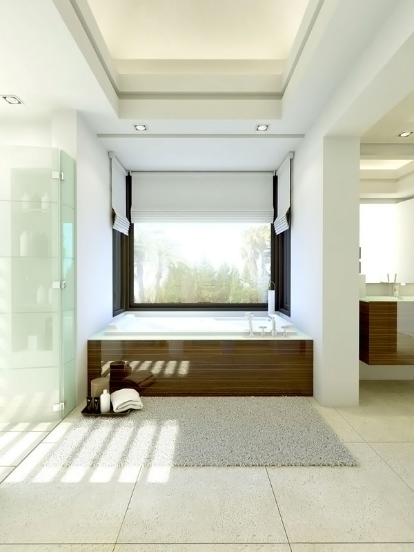 Белая ванная с большими окнами